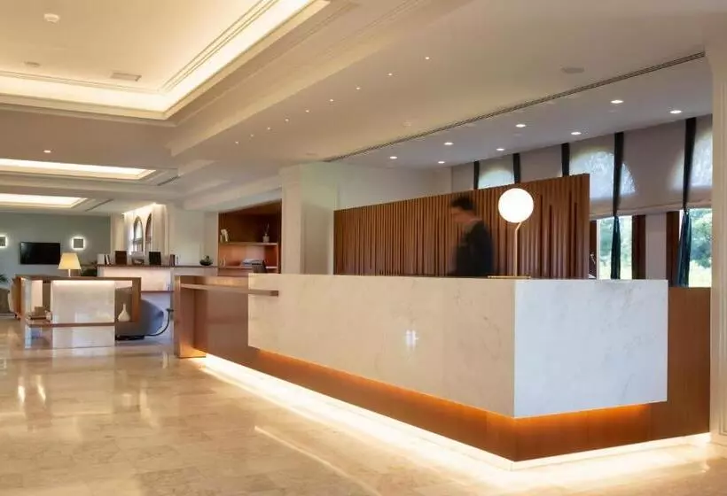 Отель Negroponte Resort Eretria