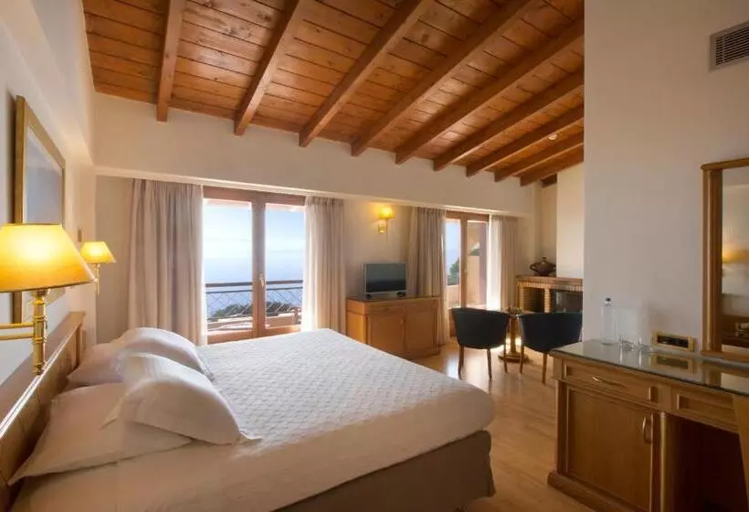 Отель Negroponte Resort Eretria