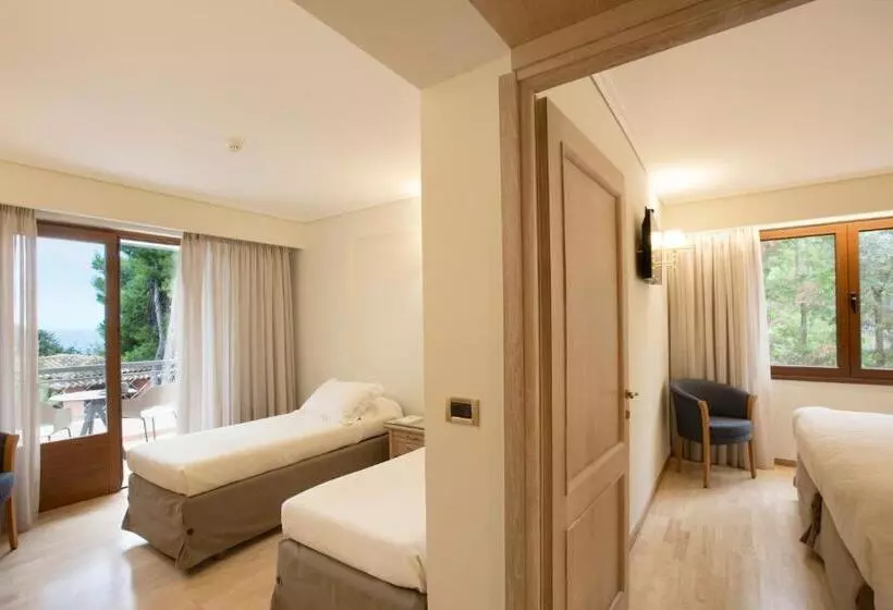 Отель Negroponte Resort Eretria