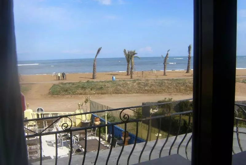 فندق Oasis Beach