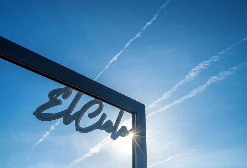 Отель Sofitel Barcelona Skipper