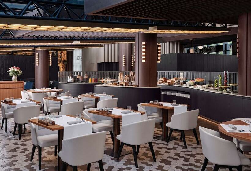 Отель Sofitel Barcelona Skipper