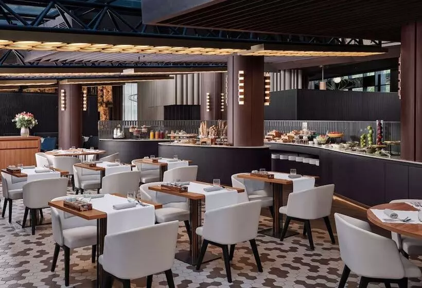 Отель Sofitel Barcelona Skipper