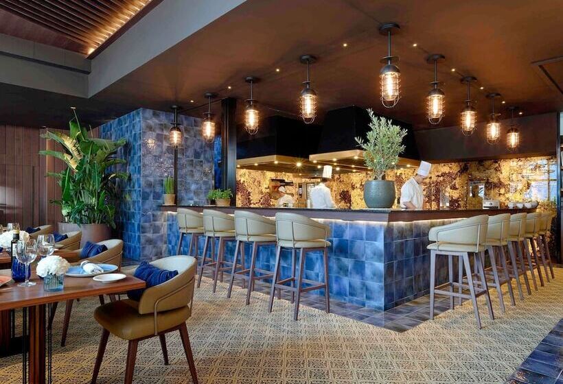 Отель Sofitel Barcelona Skipper