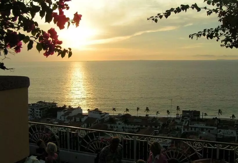 Отель Suites La Siesta