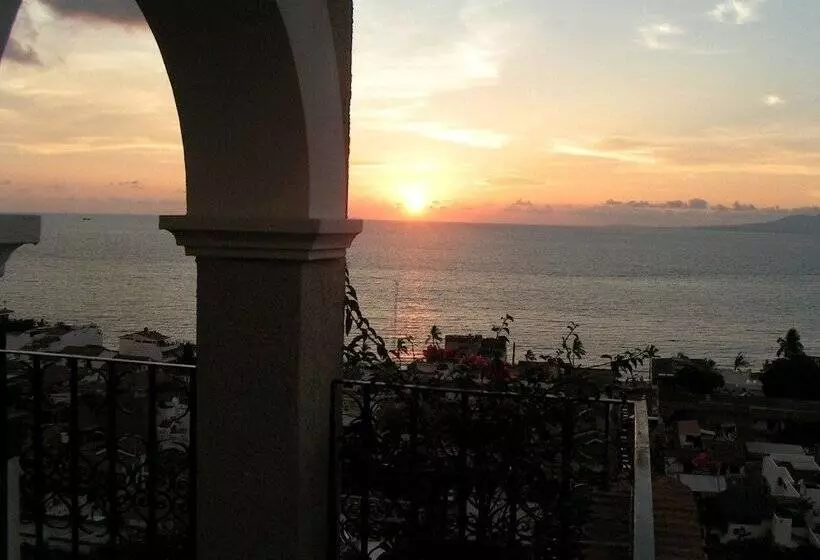 Отель Suites La Siesta