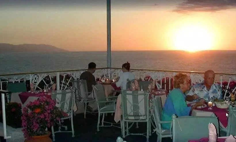 Отель Suites La Siesta