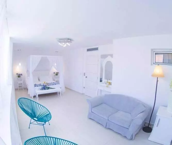 Hydrele Beach Hotel & Village