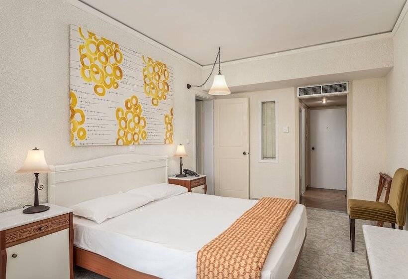 Hydrele Beach Hotel & Village