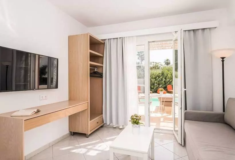 Hydrele Beach Hotel & Village