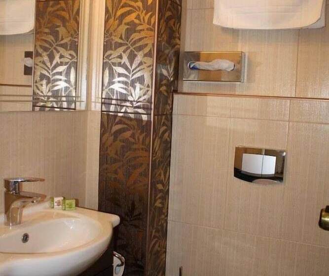 Hydrele Beach Hotel & Village