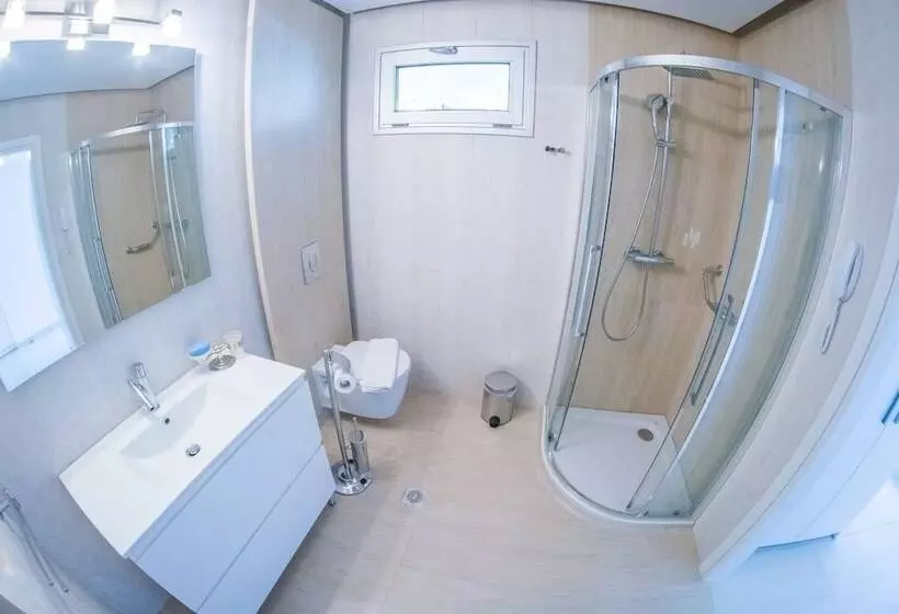 Hydrele Beach Hotel & Village