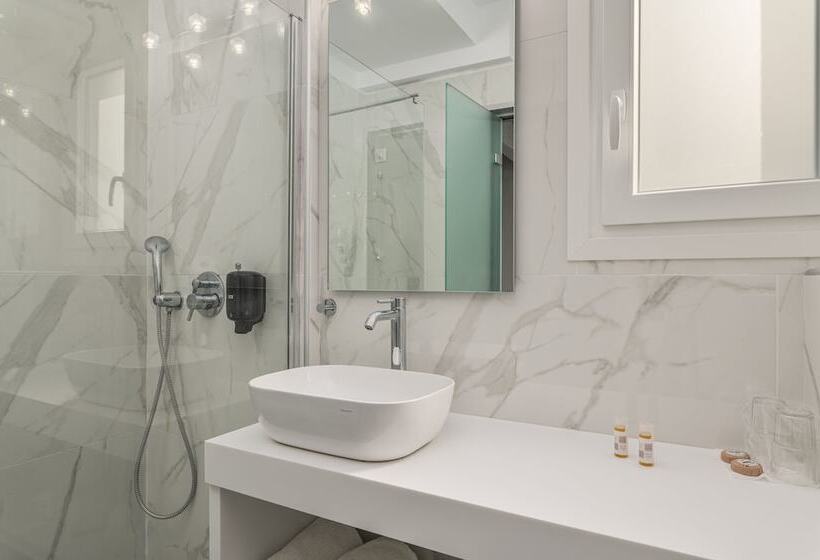 Hydrele Beach Hotel & Village