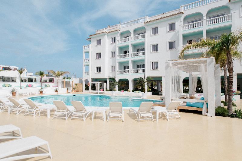 Beach Star Ibiza - Adults Only