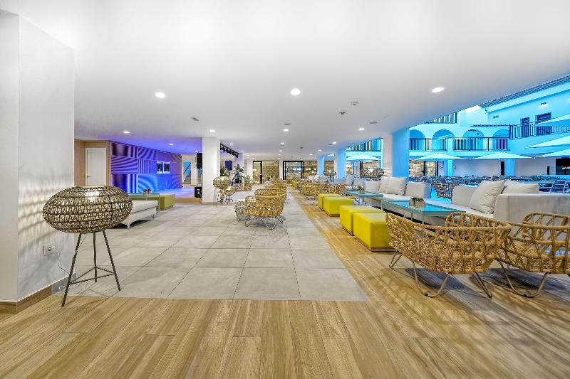 Broncemar Beach Suites