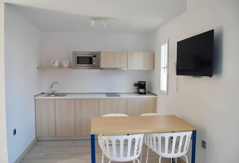 Broncemar Beach Suites