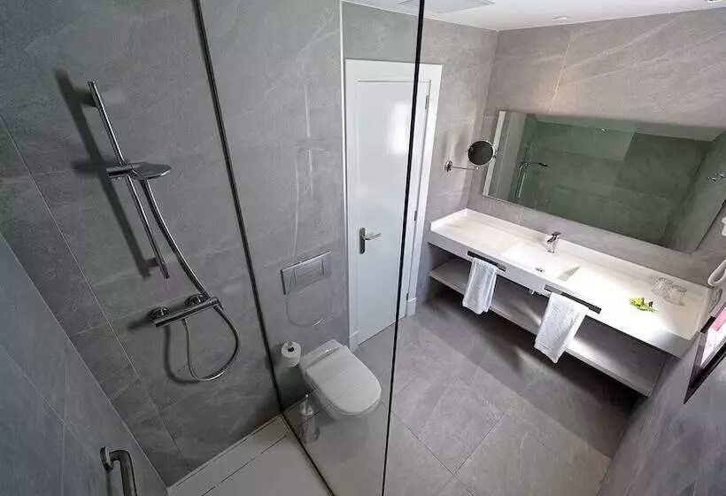 Broncemar Beach Suites