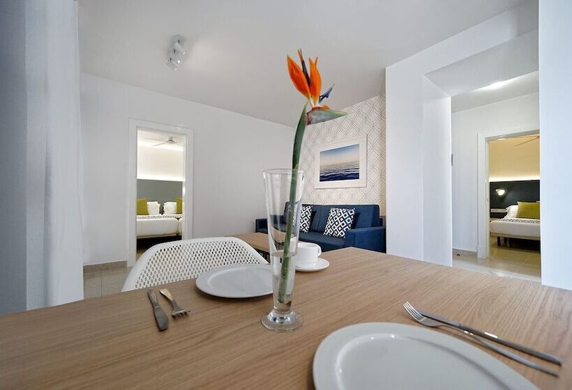 Broncemar Beach Suites