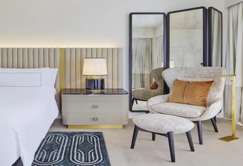 Cameo Beverly Hills, Lxr Hotels & Resorts