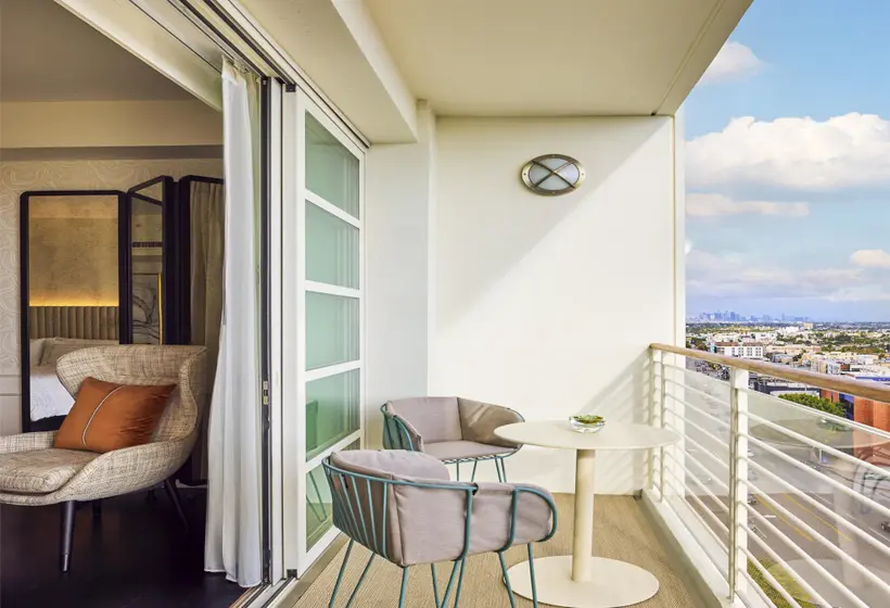 Cameo Beverly Hills, Lxr Hotels & Resorts