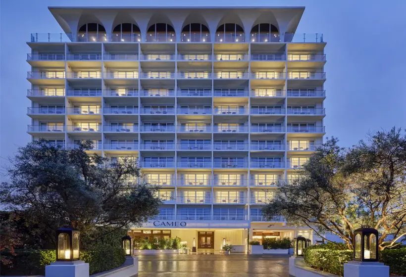 Cameo Beverly Hills, Lxr Hotels & Resorts