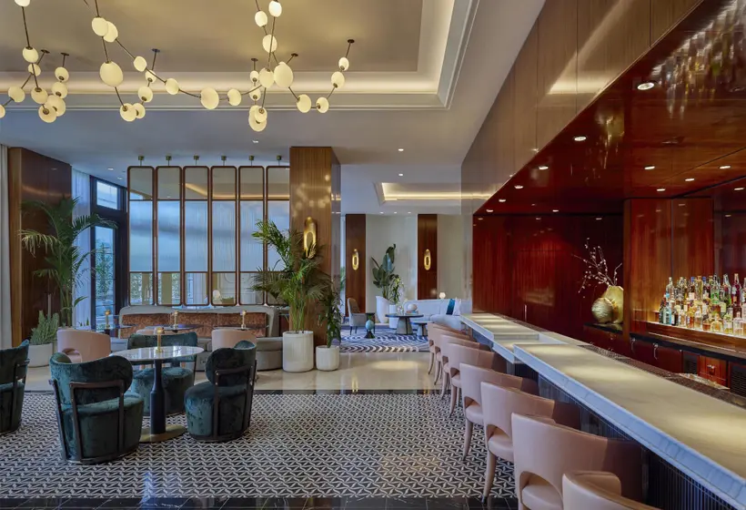 Cameo Beverly Hills, Lxr Hotels & Resorts