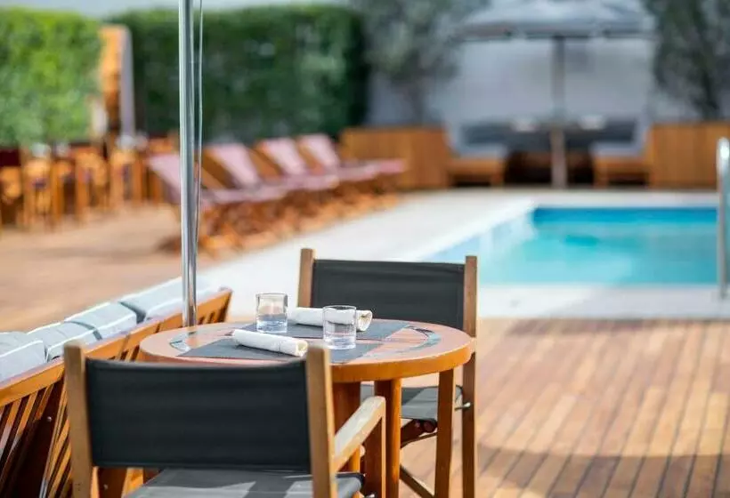 هتل Cameo Beverly Hills