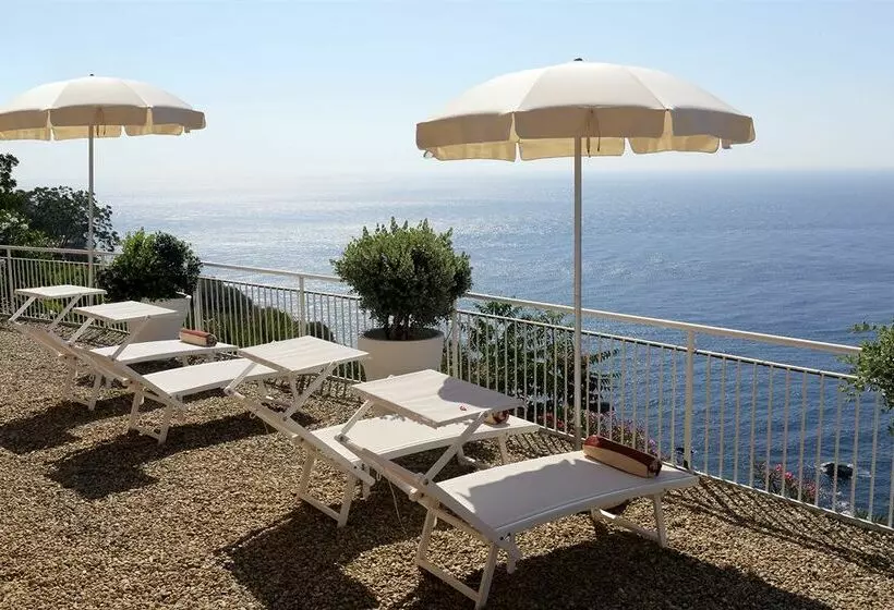 Отель Crystal Sea