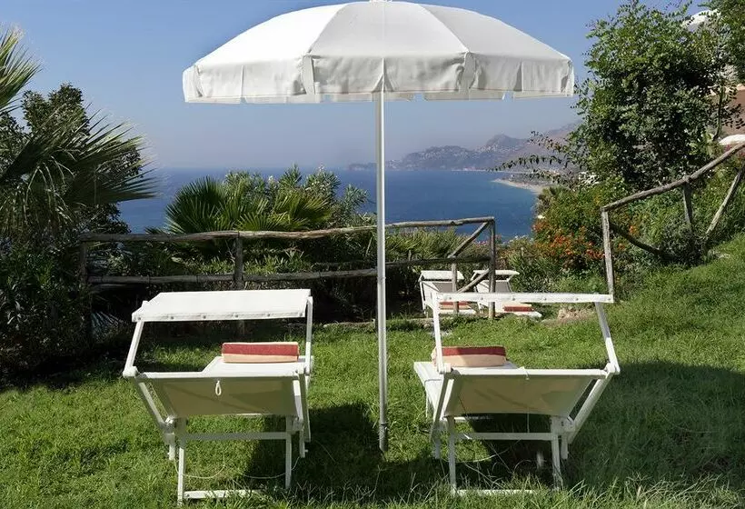 Отель Crystal Sea