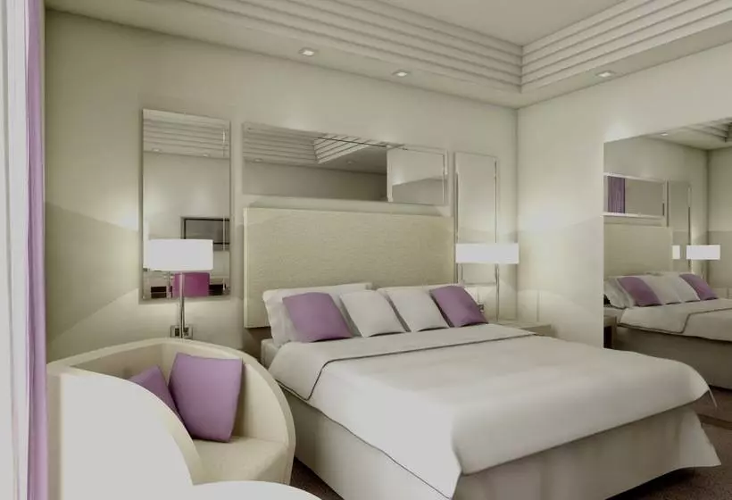 Отель Crystal Sea