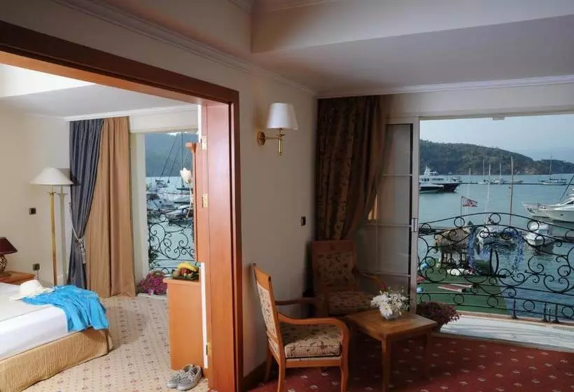 酒店 Ece Saray Marina Resort