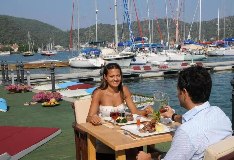 酒店 Ece Saray Marina Resort