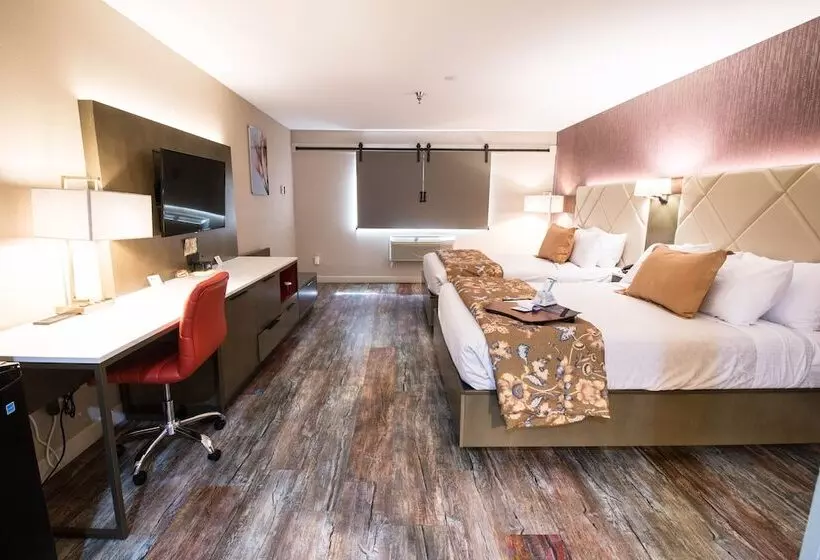 בית מלון כפרי Empeiria High Sierra