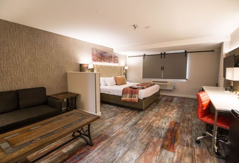 هتل Empeiria High Sierra