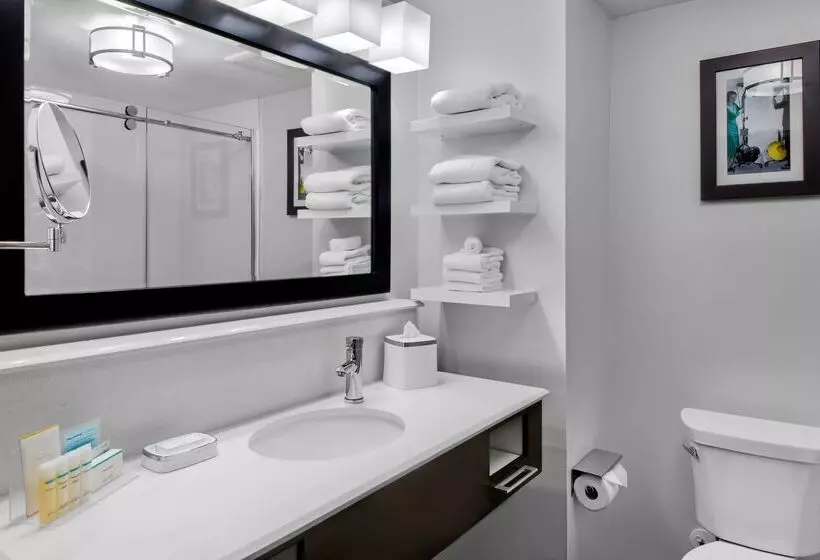 هتل Hampton Inn & Suites Los Angeles/hollywood