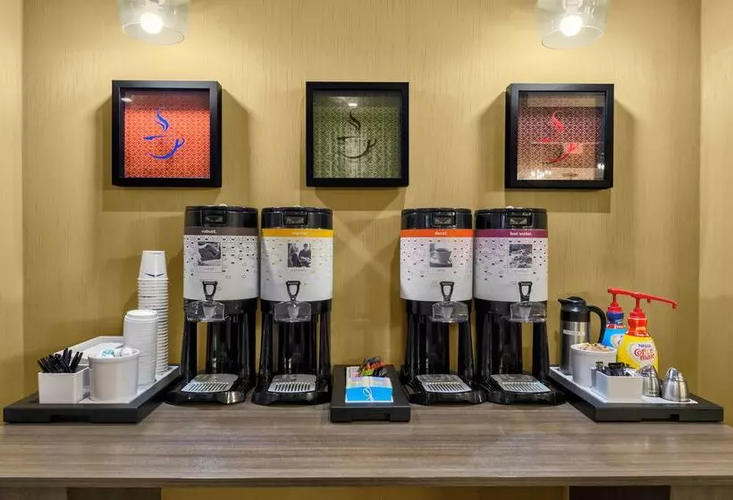 هتل Hampton Inn & Suites Los Angeles/hollywood