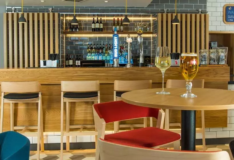 호텔 Holiday Inn Express Bristol City Centre, An Ihg