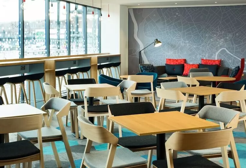 호텔 Holiday Inn Express Bristol City Centre, An Ihg