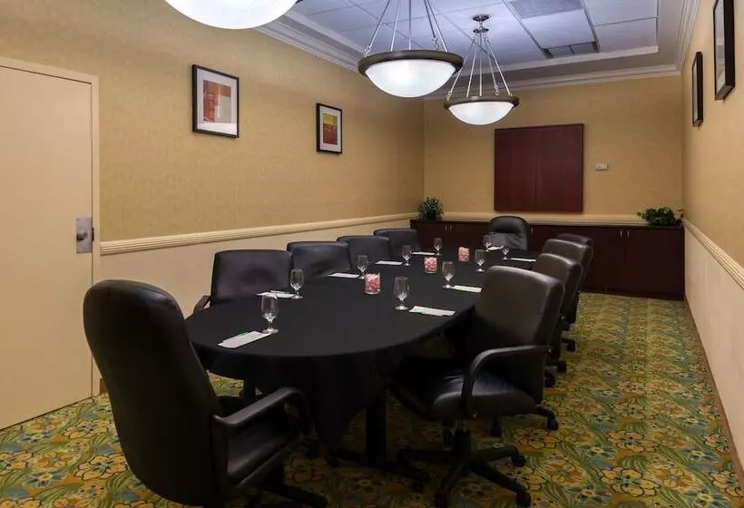 فندق Holiday Inn & Suites Orlando Sw   Celebration Area, An Ihg