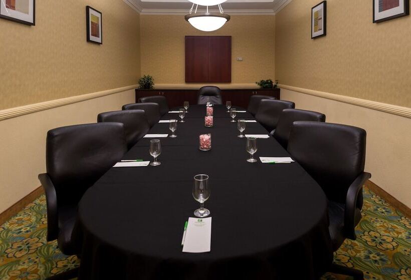 هتل Holiday Inn & Suites Orlando Sw Celebration Area, An Ihg