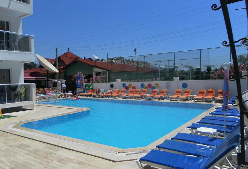 Отель Kaan Apartments