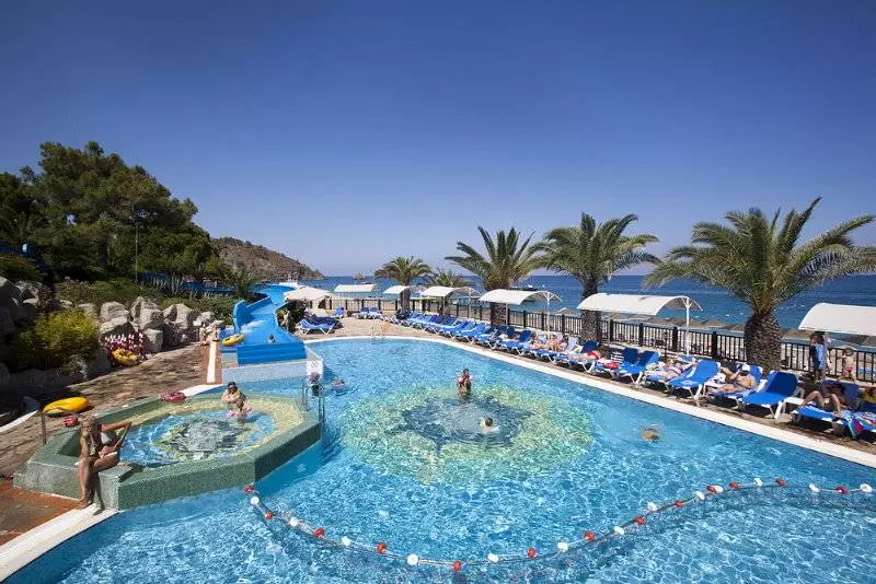 Hotel Pirate S Beach Club