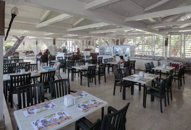 Hotel Pirate S Beach Club