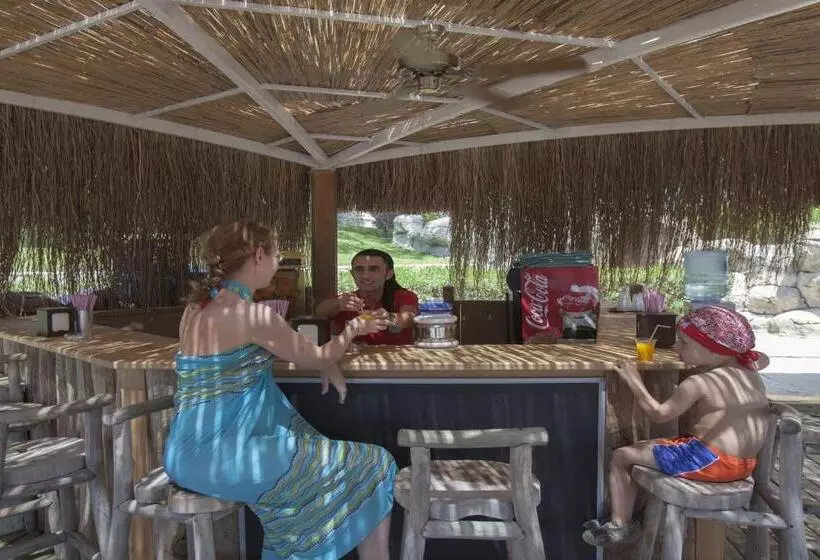 Hotel Pirate S Beach Club