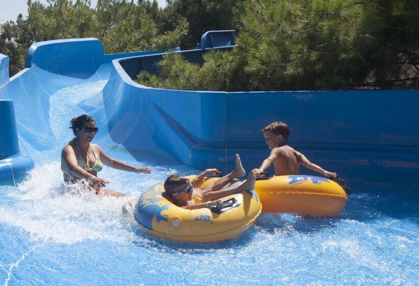 هتل Pirate S Beach Club