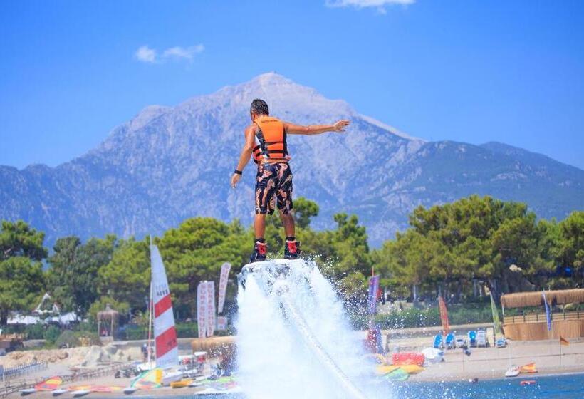 هتل Pirate S Beach Club