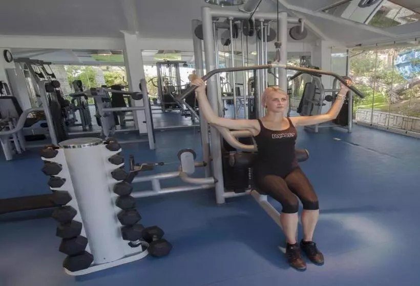 Hotel Pirate S Beach Club