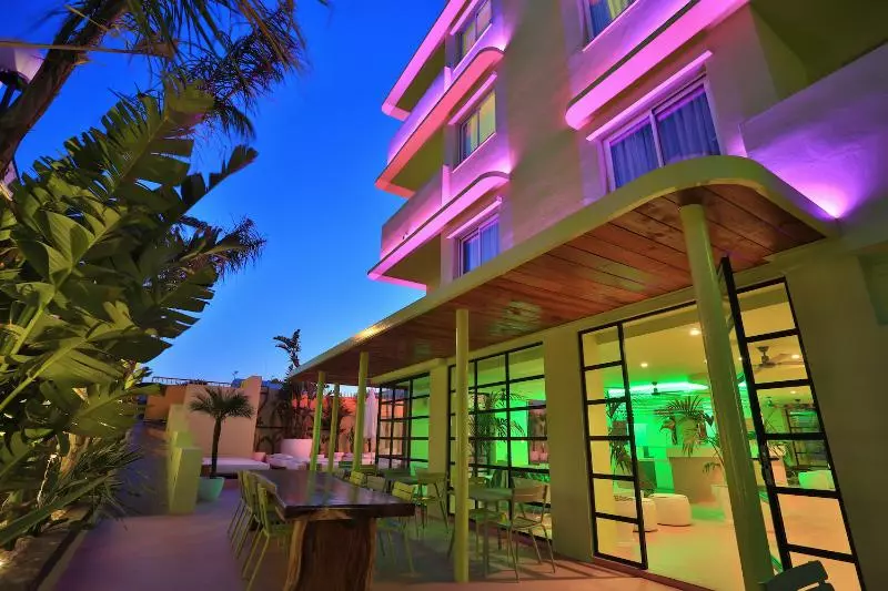 Отель Tropicana Ibiza Suites  Adults Only