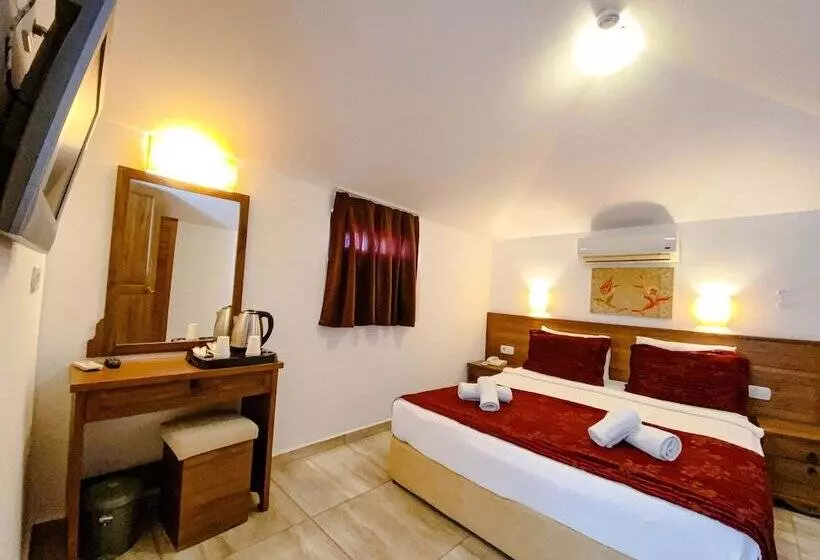 בית מלון כפרי Zehra Tatil Köyü  Halal All Inclusive