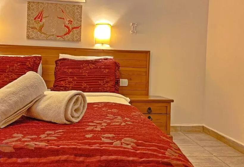 בית מלון כפרי Zehra Tatil Köyü  Halal All Inclusive